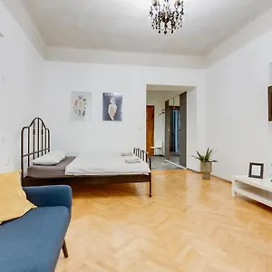 Lovely Heart Of Apartmán