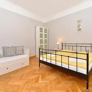 Historic Centre Iv Appartement